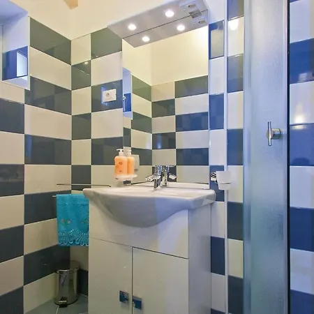 Lovely In With Kitchen Holiday home Barban