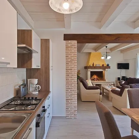 Holiday home Lovely In With Kitchen *