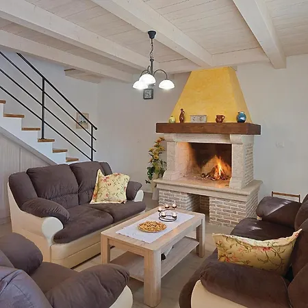 Holiday home Lovely In With Kitchen *